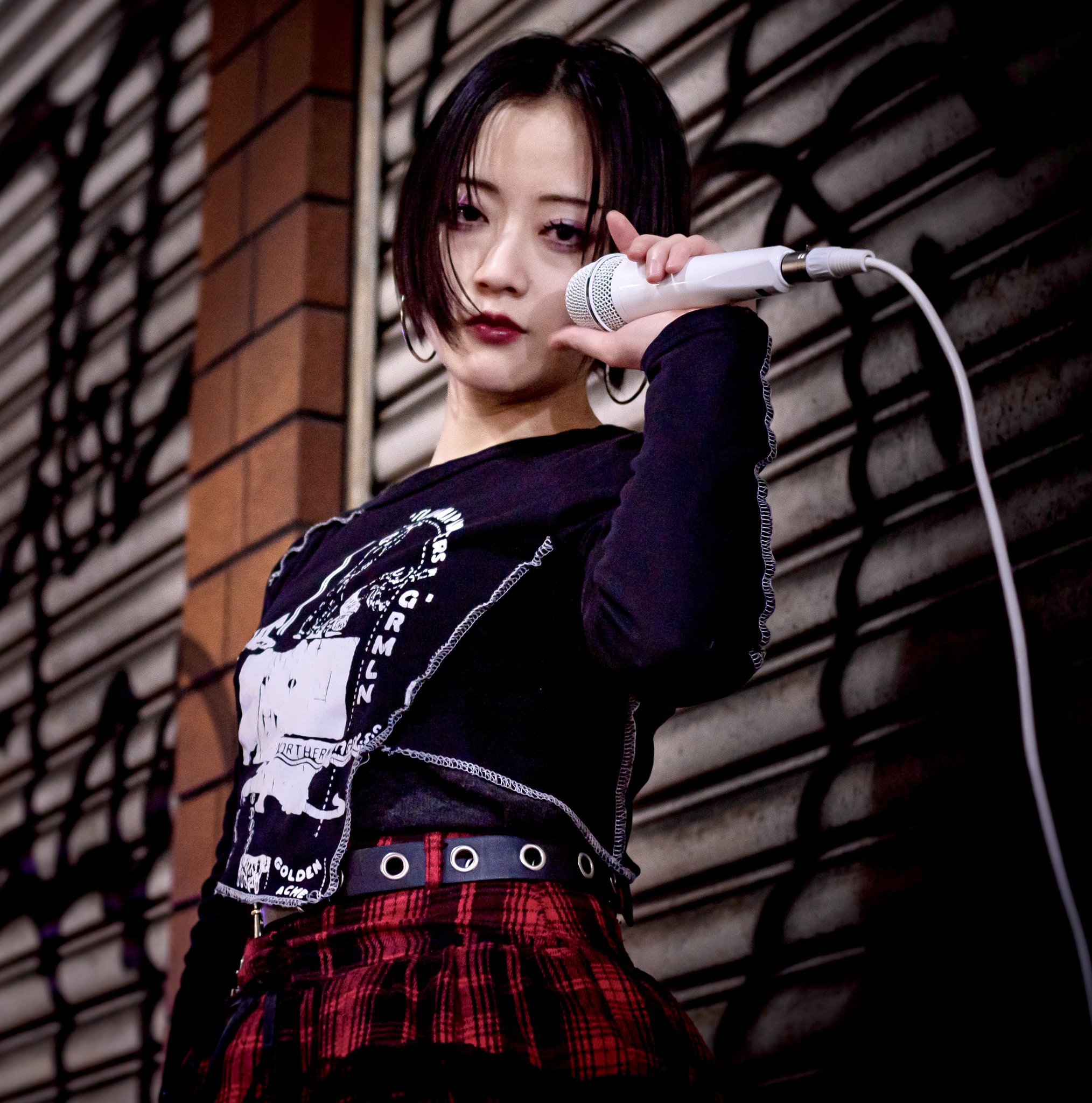 華蘭さん　シンガーソングライター　